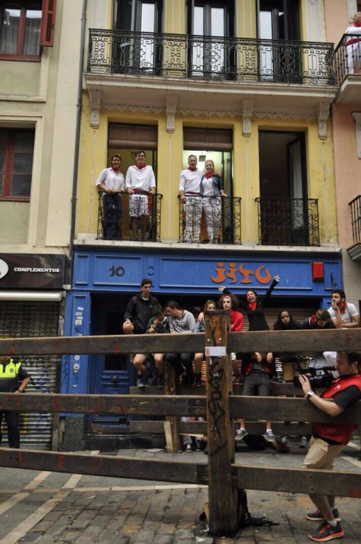 Balcony rental in Death Man's Corner- Mercaderes 10 - Image 7