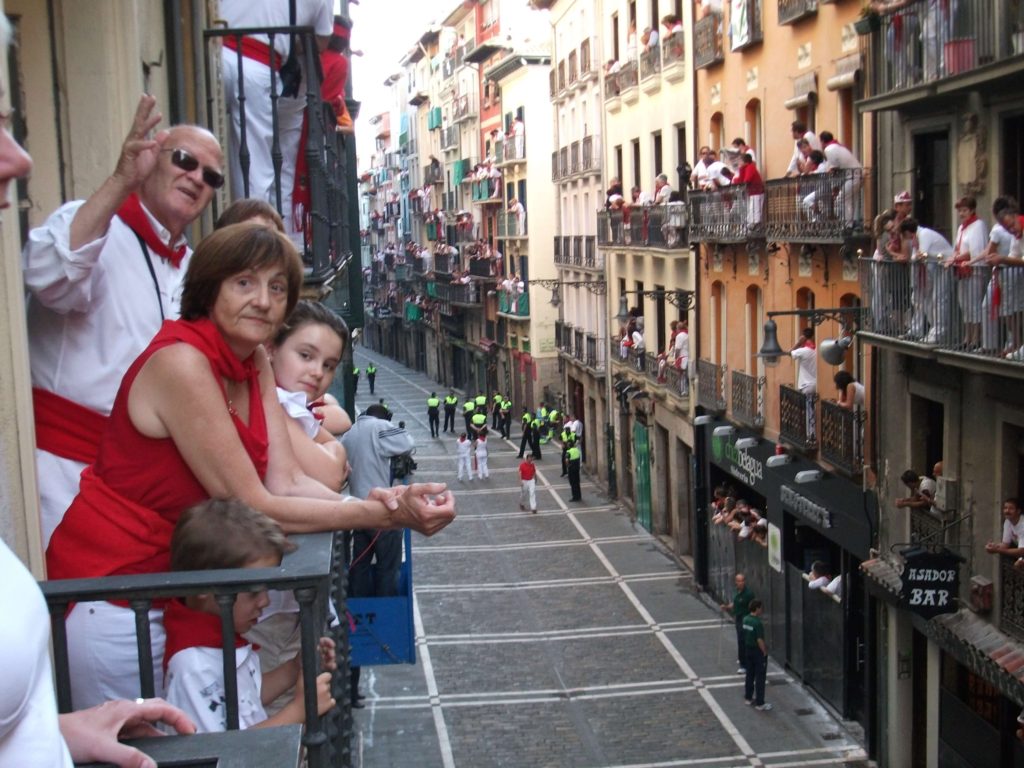 Balcony Rental 08