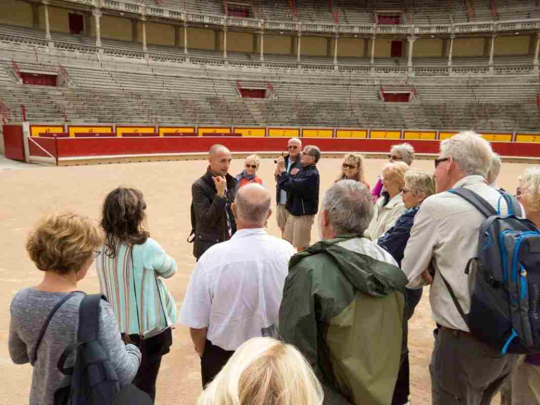 Guidding the bullring