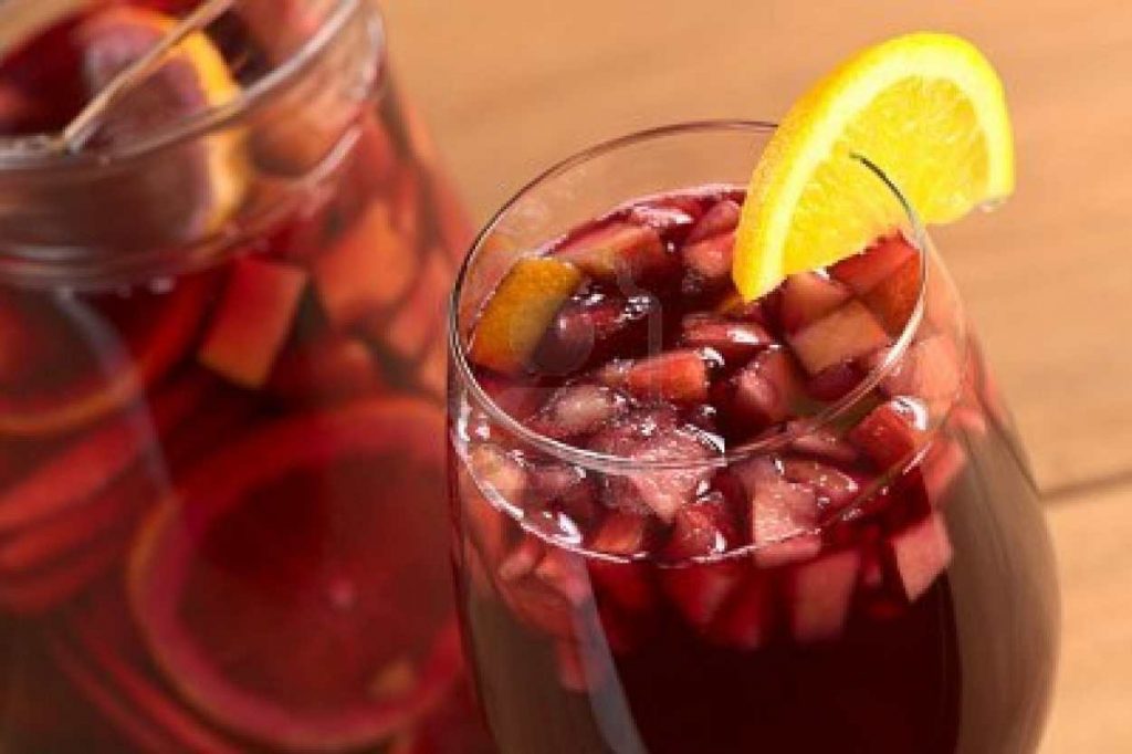 Sangria versus Kalimotxo try it in San Fermin 2026 - Pamplona Fiesta