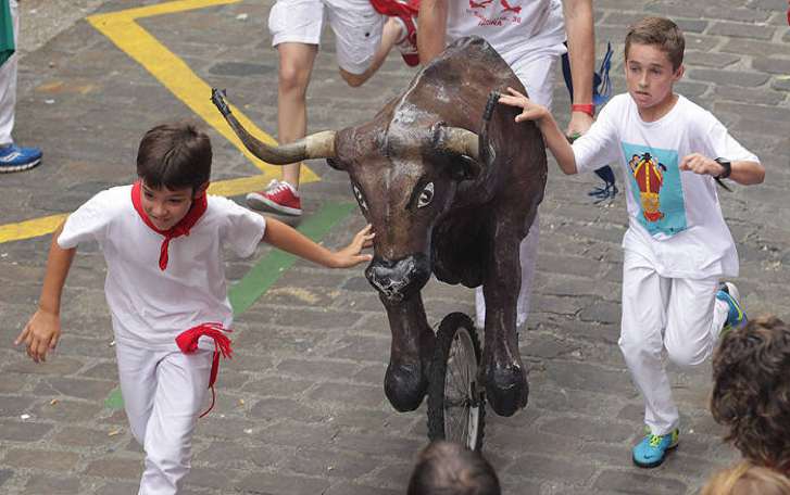 Running of the bulls for children